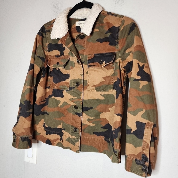 Madewell Northward Cropped Army Jacket in Cottontail Camo: Sherpa Edition. XXS. - Picture 5 of 16